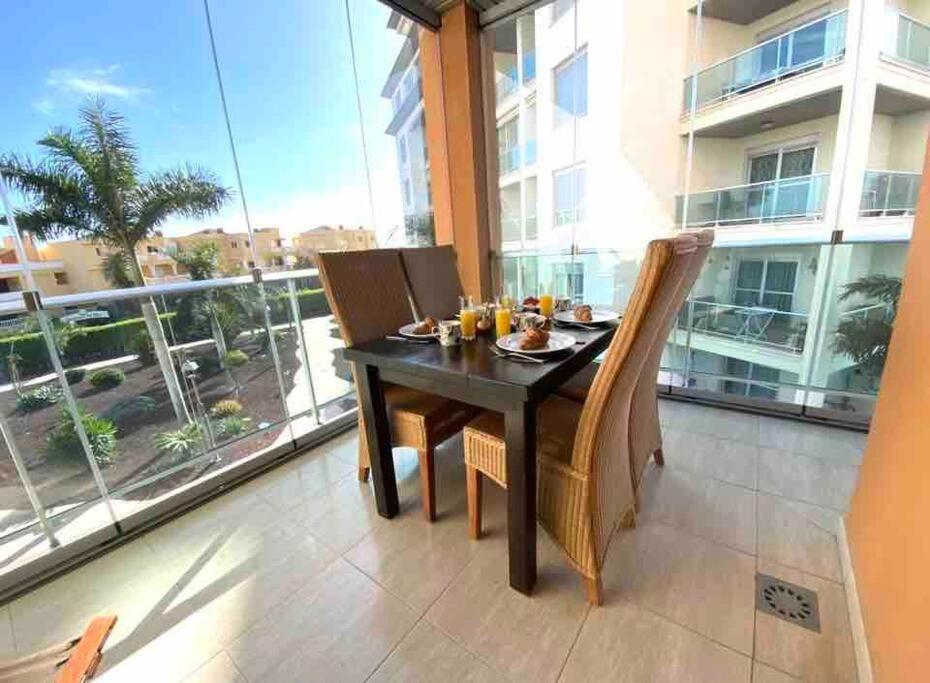 Elegant Colonial Style Ocean View Golf Del Sur *